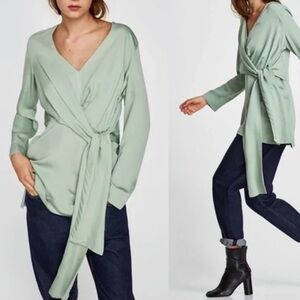 Zara BNWT Size S Draped Top